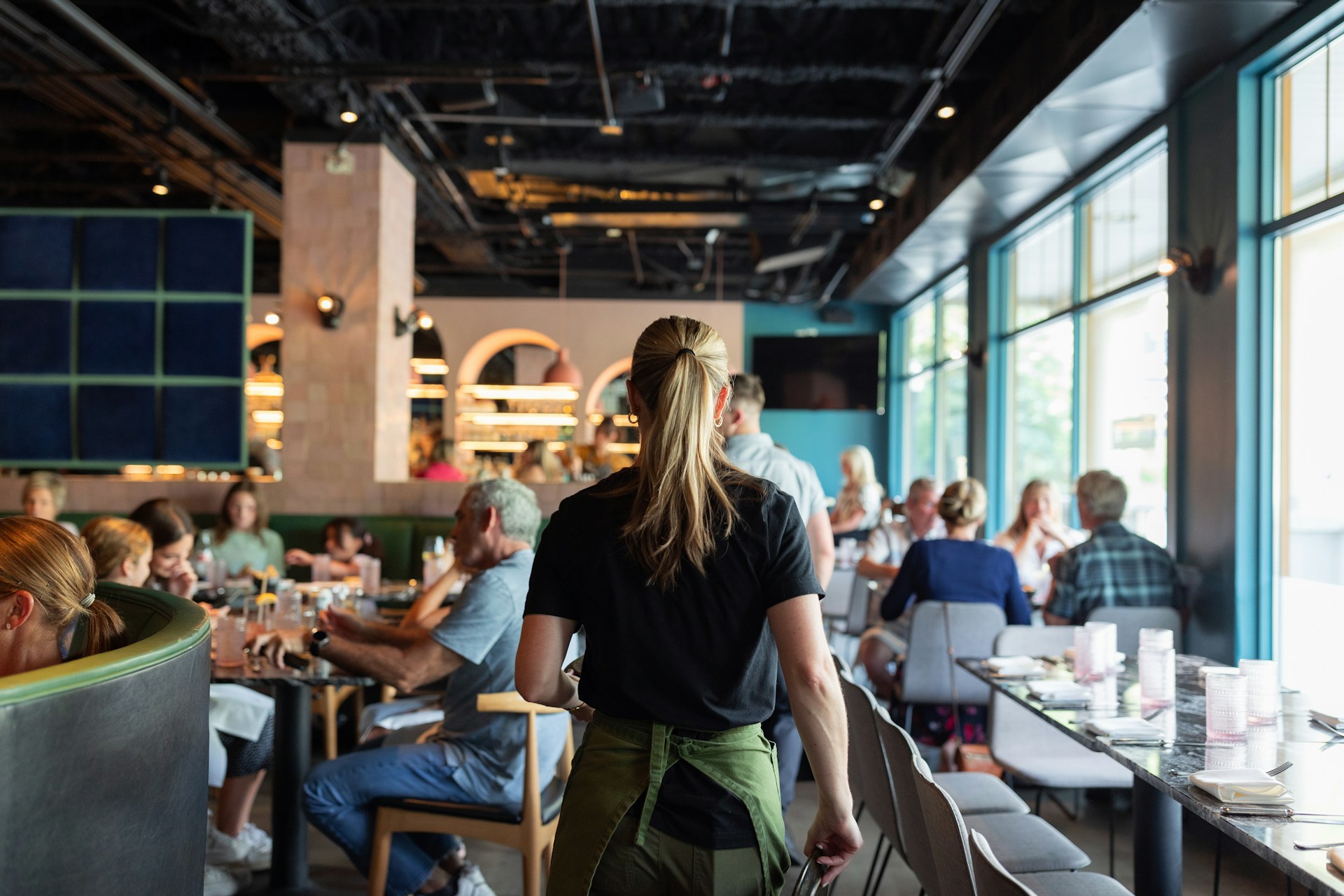 Waarom compacte portofoons populair zijn in retail en horeca