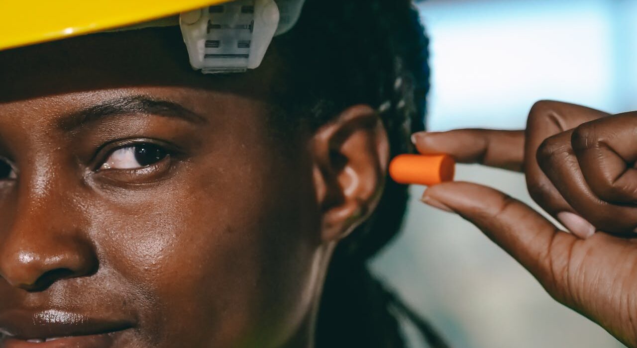 Oordoppen op maat: waarom ze het verschil maken voor jouw gehoor