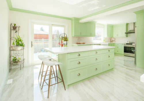 Senioren op weg naar een toegankelijker huis: tips voor woningrenovatie